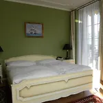 Continental 3* Unterseen