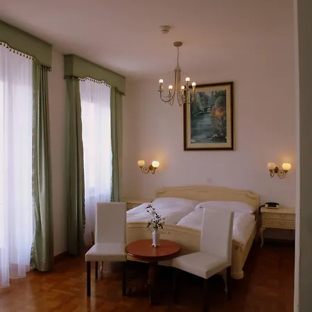 Continental Szálloda