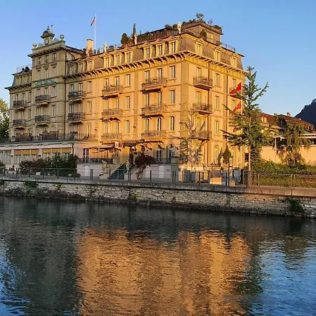 Continental Hotel 3*