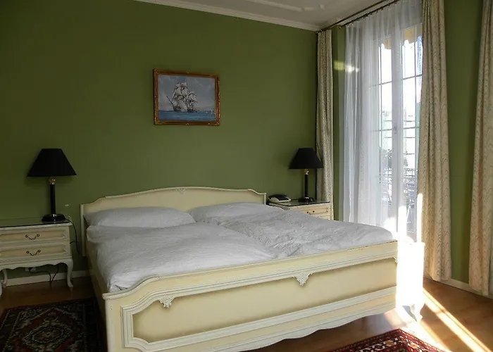 Continental 3* Unterseen