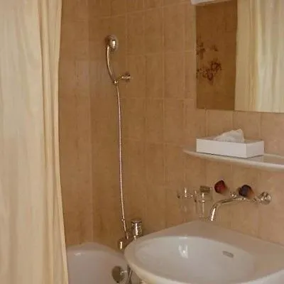 Szálloda Continental 3*
