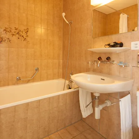 Continental מלון